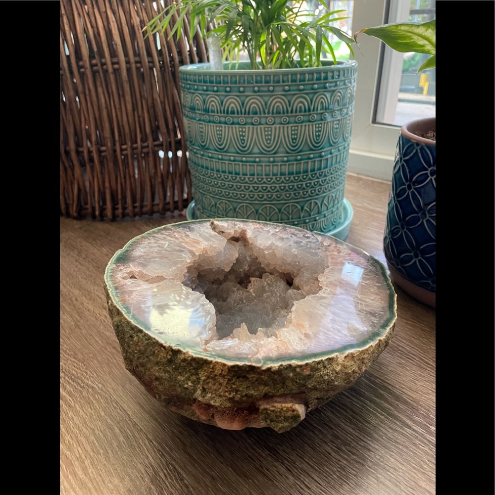 Agate Geode from Brazil - Picture 2 of 10
